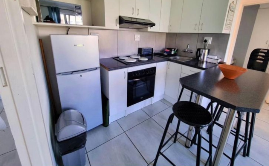 To Let 2 Bedroom Property for Rent in Hermanus Beach Club Western Cape